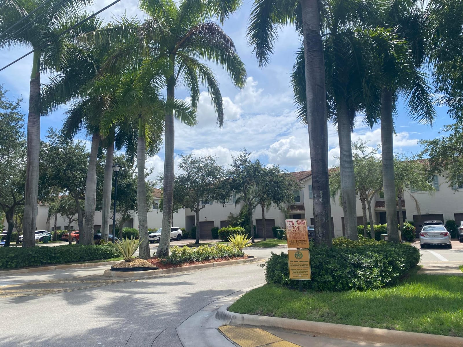 8214 Prestige Commons Drive 8214, Tamarac, FL 33321