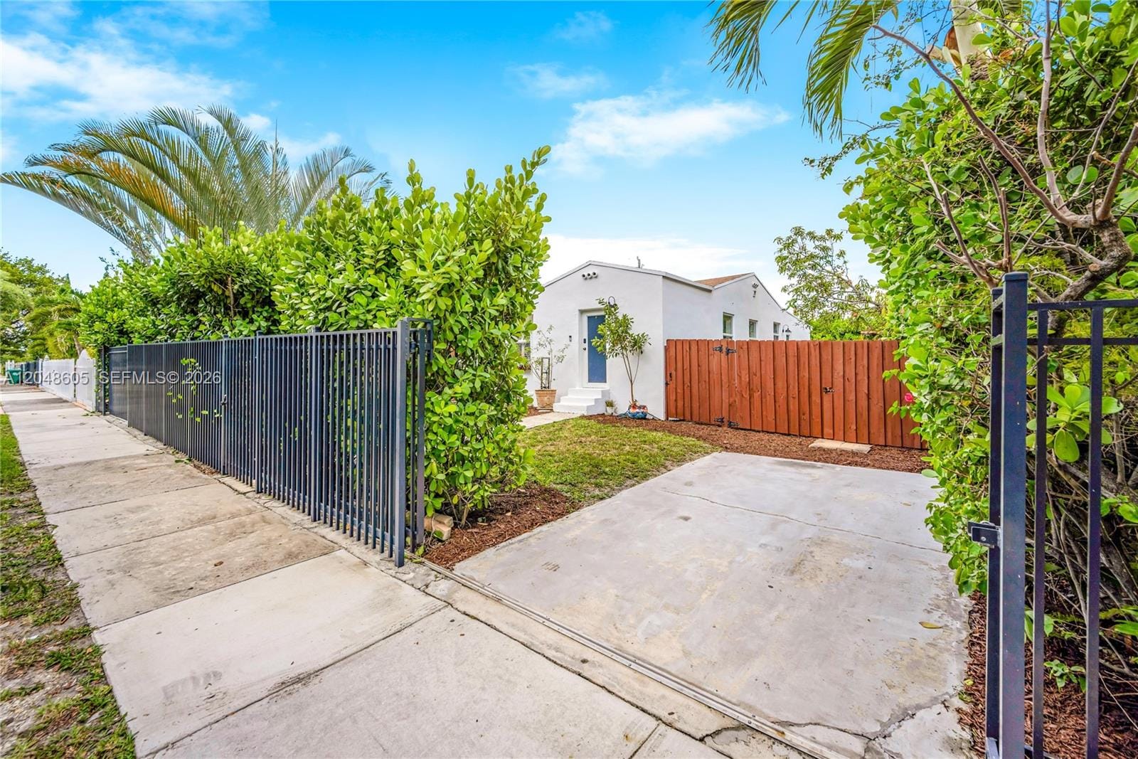 250 NW 40th Avenue, Miami, FL 33126 photo 3