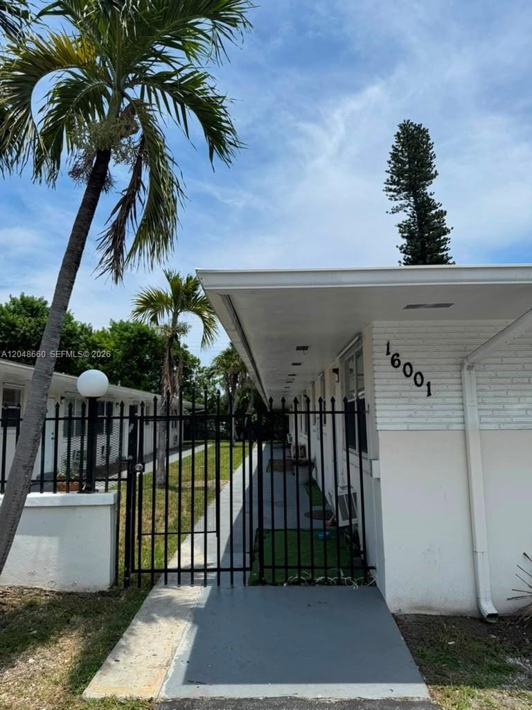 16001 NE 18th Place 3, North Miami Beach, FL 33162