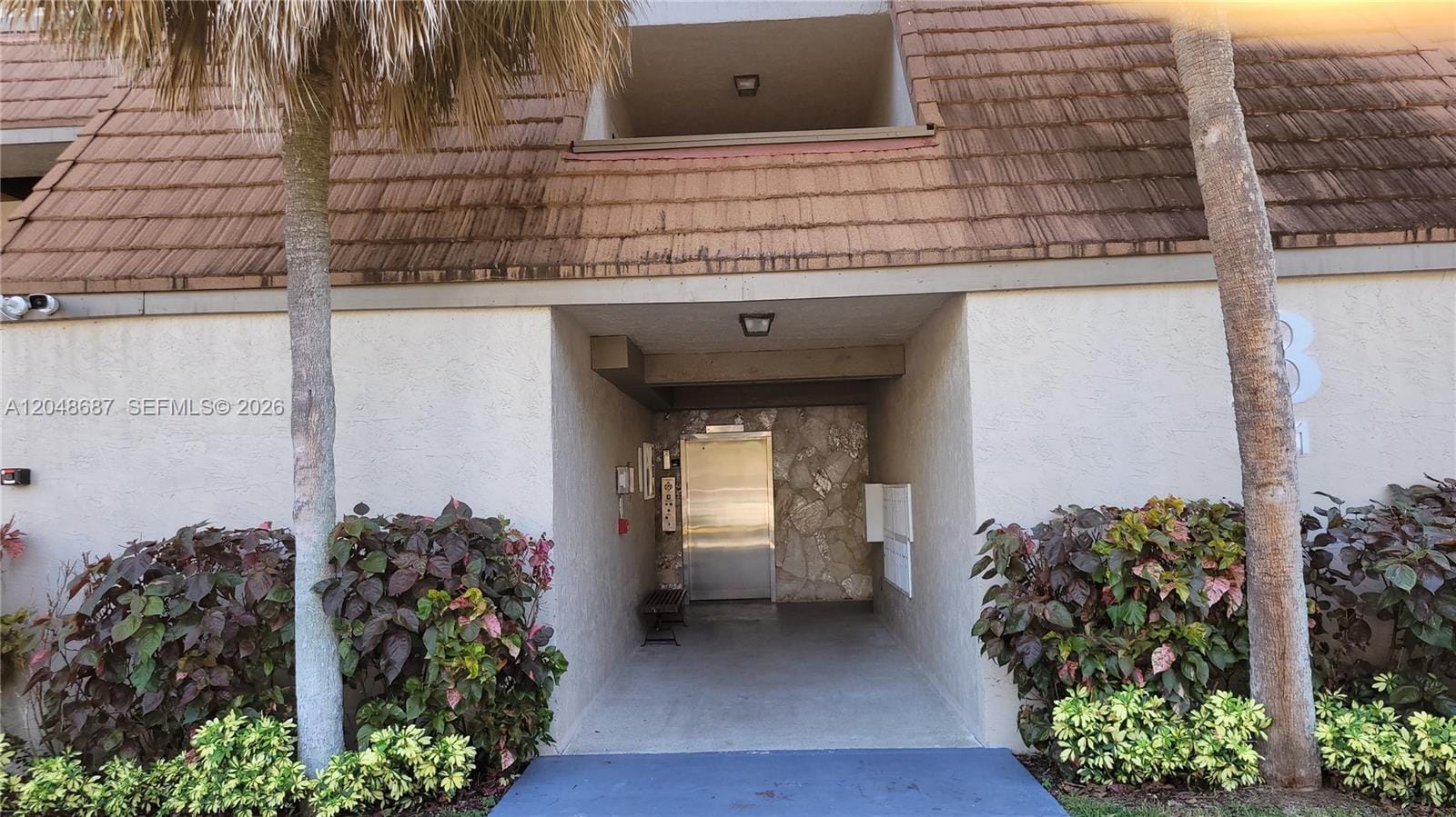 461 Ives Dairy Road 2042, Miami, FL 33179