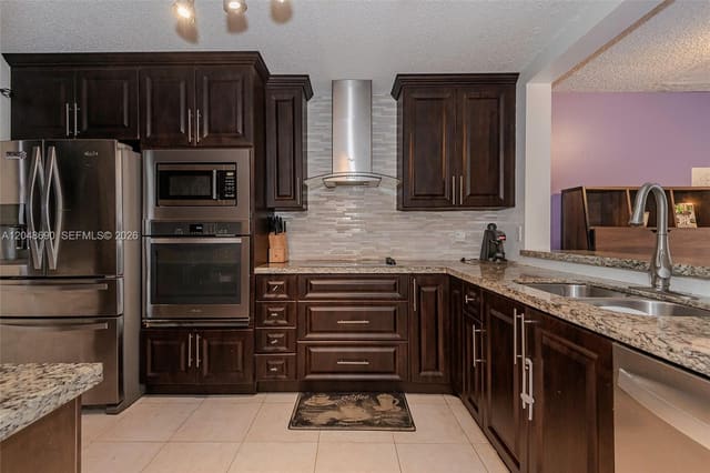 11733 NW 11th Street, Pembroke Pines, FL 33026