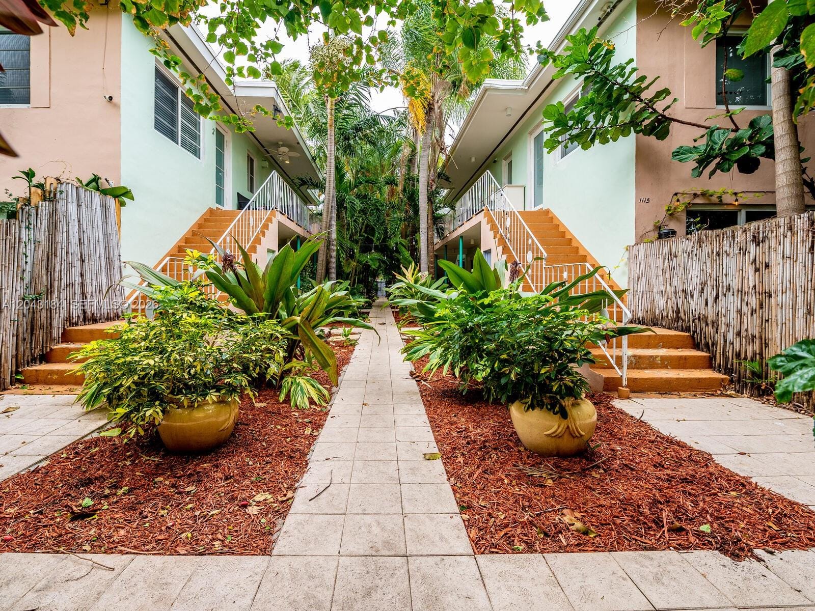 1127 S Meridian Avenue 71127, Miami Beach, FL 33139