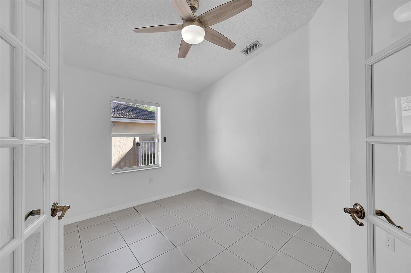 5361 NW 90th Avenue, Sunrise, FL 33351 photo 17