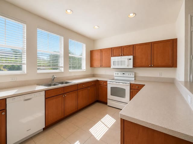 780 Marina Del Ray Lane 4, West Palm Beach, FL 33401