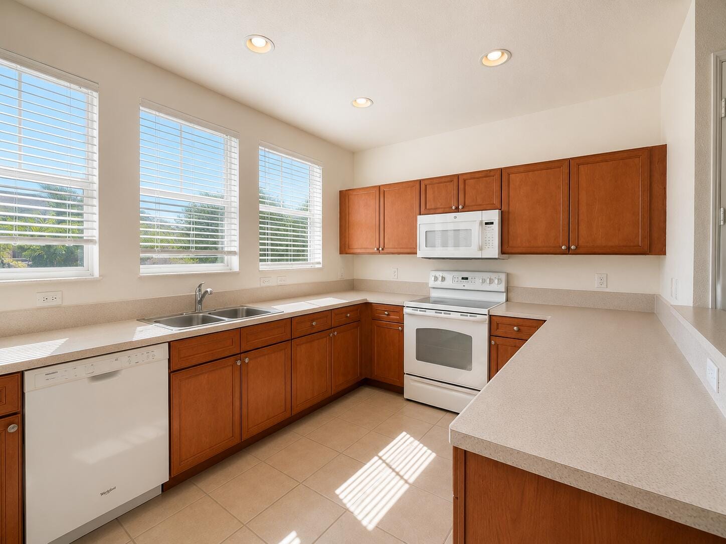 780 Marina Del Ray Lane 4, West Palm Beach, FL 33401