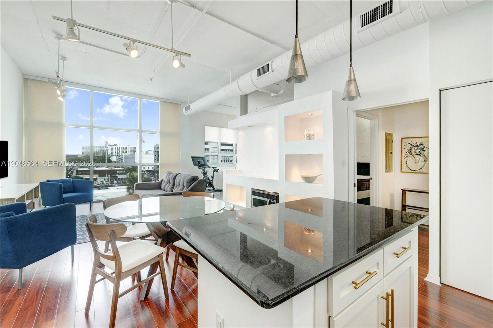 2001 Biscayne Boulevard 2514, Miami, FL 33137
