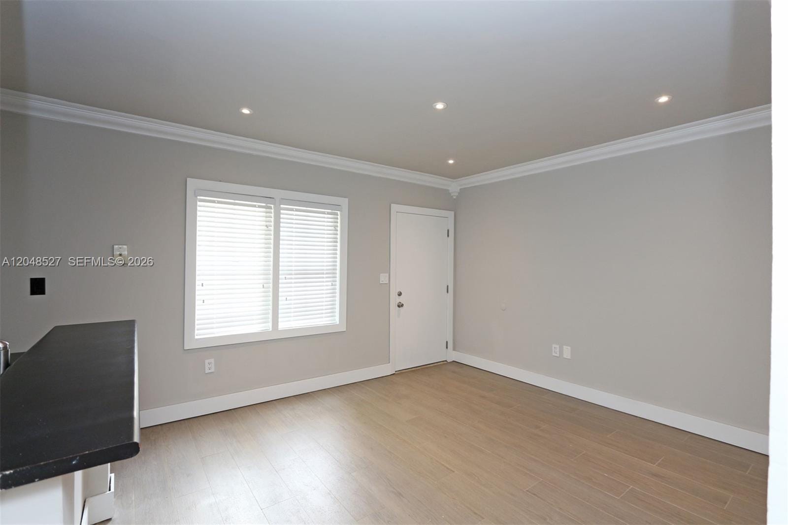 3395 Franklin Avenue D — photo 6