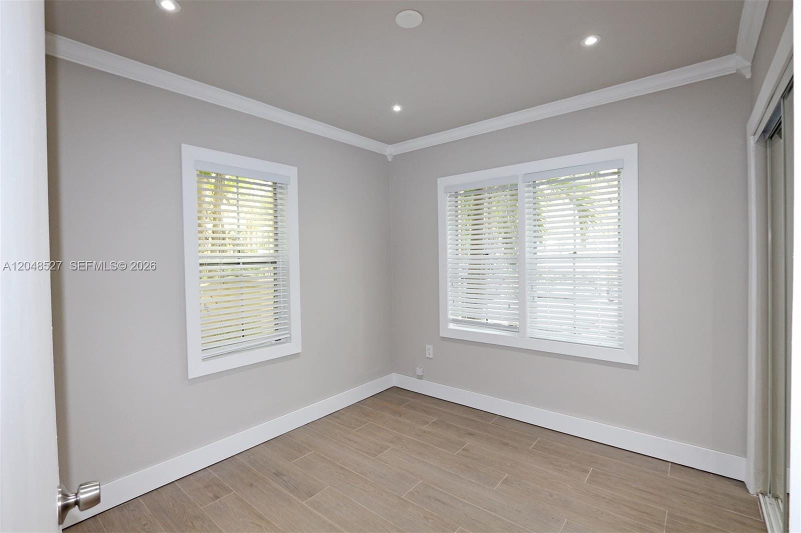 3395 Franklin Avenue D — photo 9