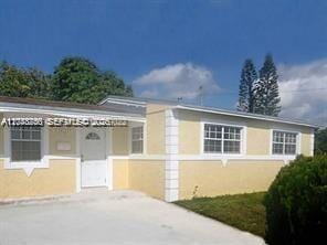 1231 NW 190th Street ., Miami Gardens, FL 33169