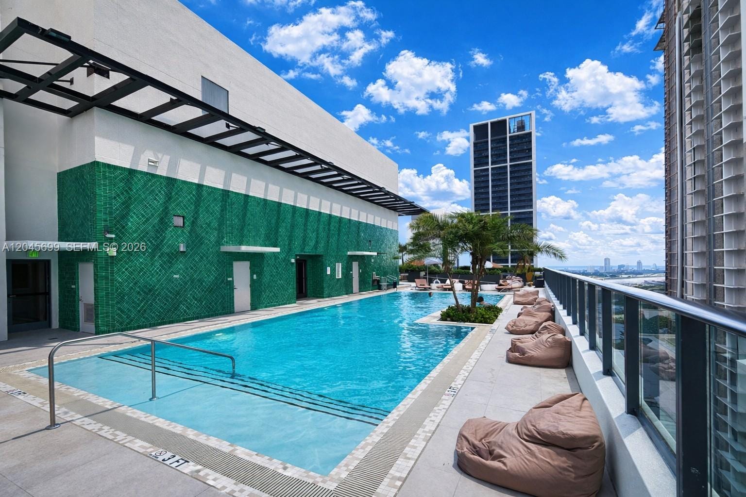 11 NE 6th Street 2102, Miami, FL 33132 photo 15
