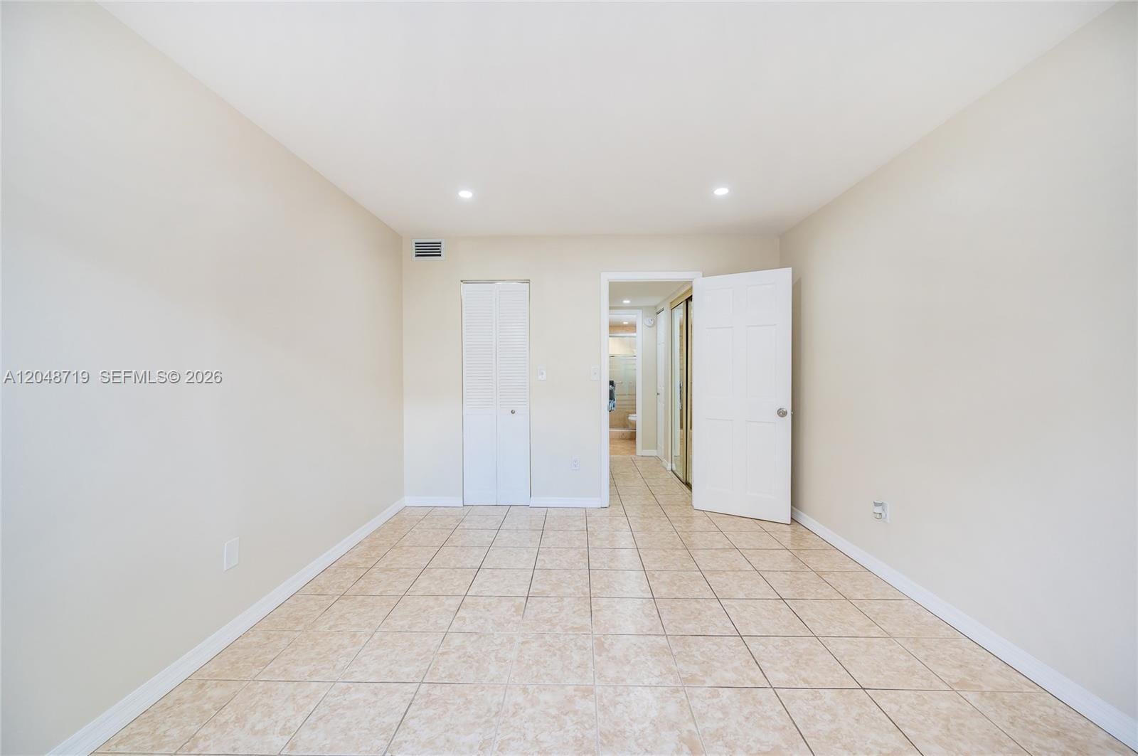 7705 SW 86th Street B-114 — photo 8