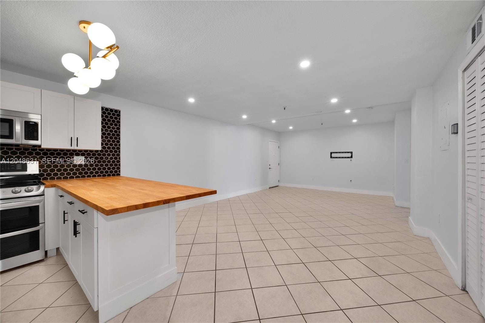 2734 Bird Avenue 301 — photo 4