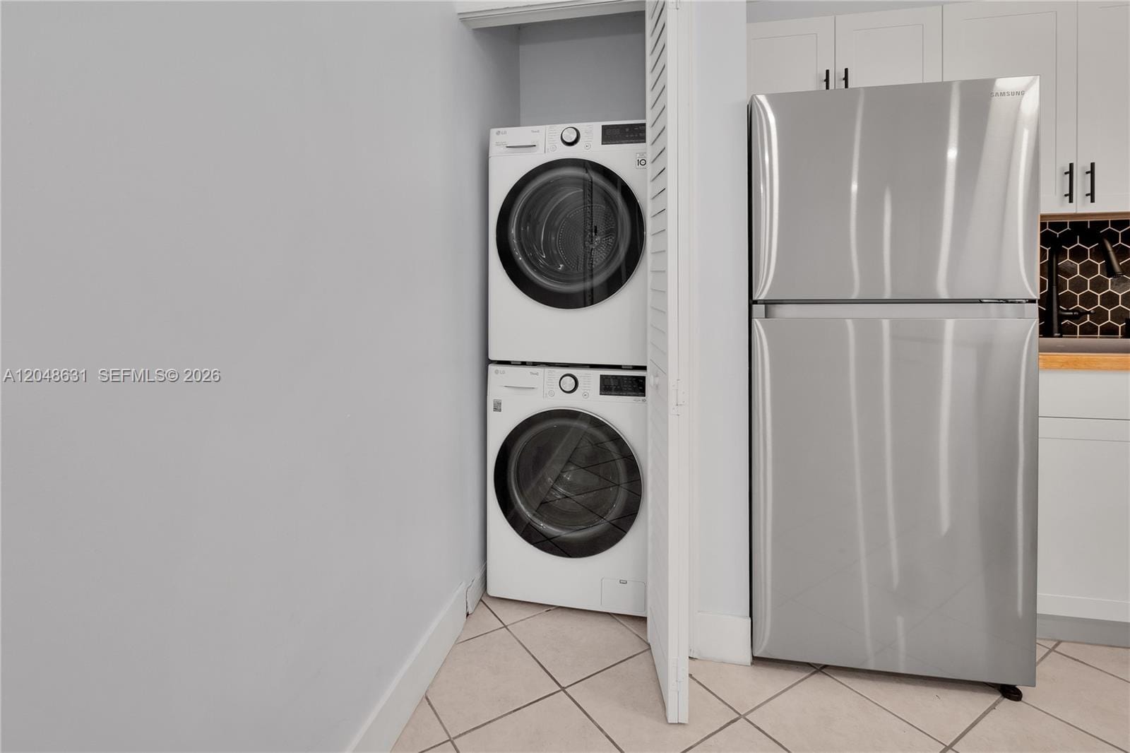 2734 Bird Avenue 301 — photo 10