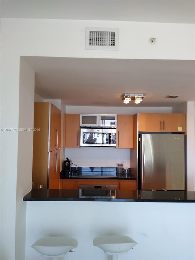 300 S Biscayne Boulevard T-2905, Miami, FL 33131