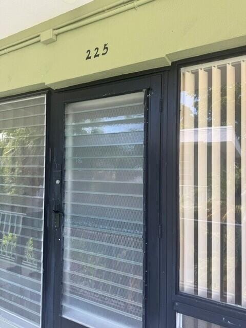 1911 NE 8th Court 225, Fort Lauderdale, FL 33304