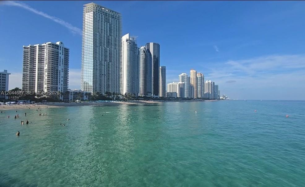 16919 N Bay Road 815, Sunny Isles Beach, FL 33160