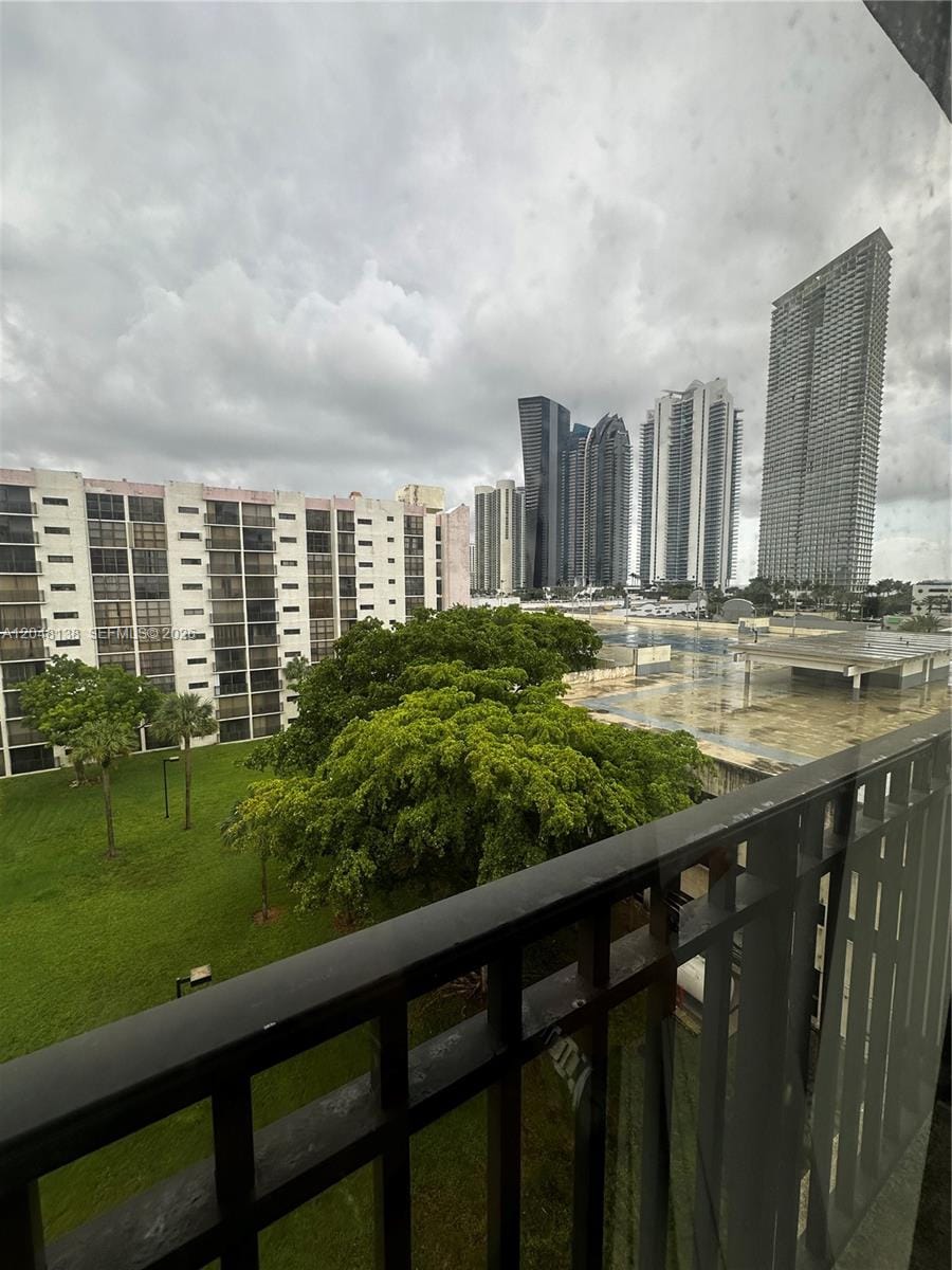 16919 N Bay Road 710, Sunny Isles Beach, FL 33160