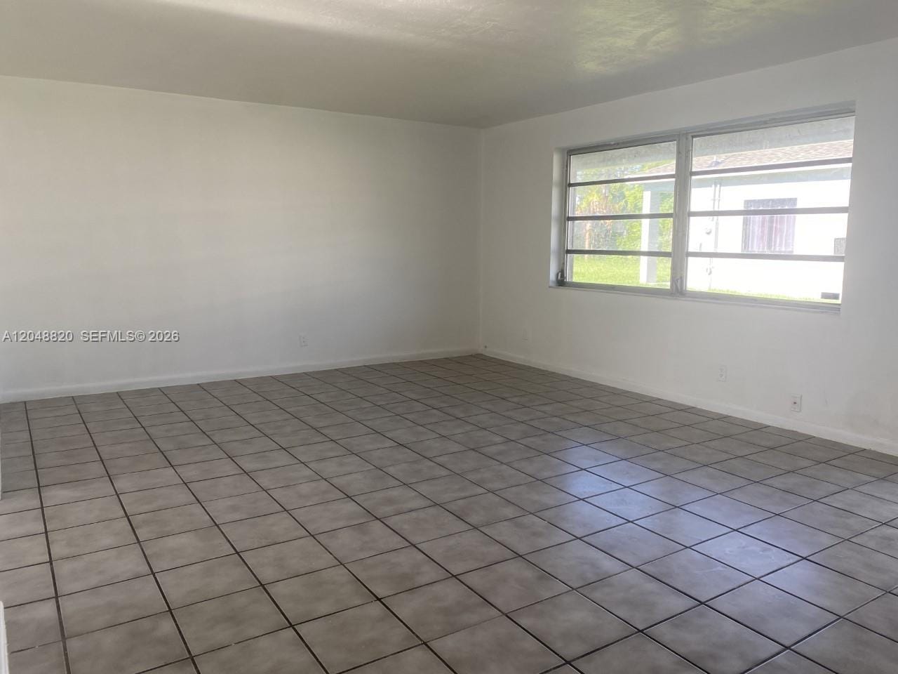 5904 SW 27th Street — photo 2