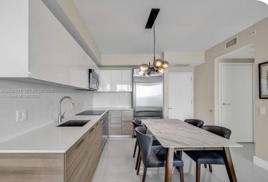 1300 Brickell Bay Drive 2208, Miami, FL 33131