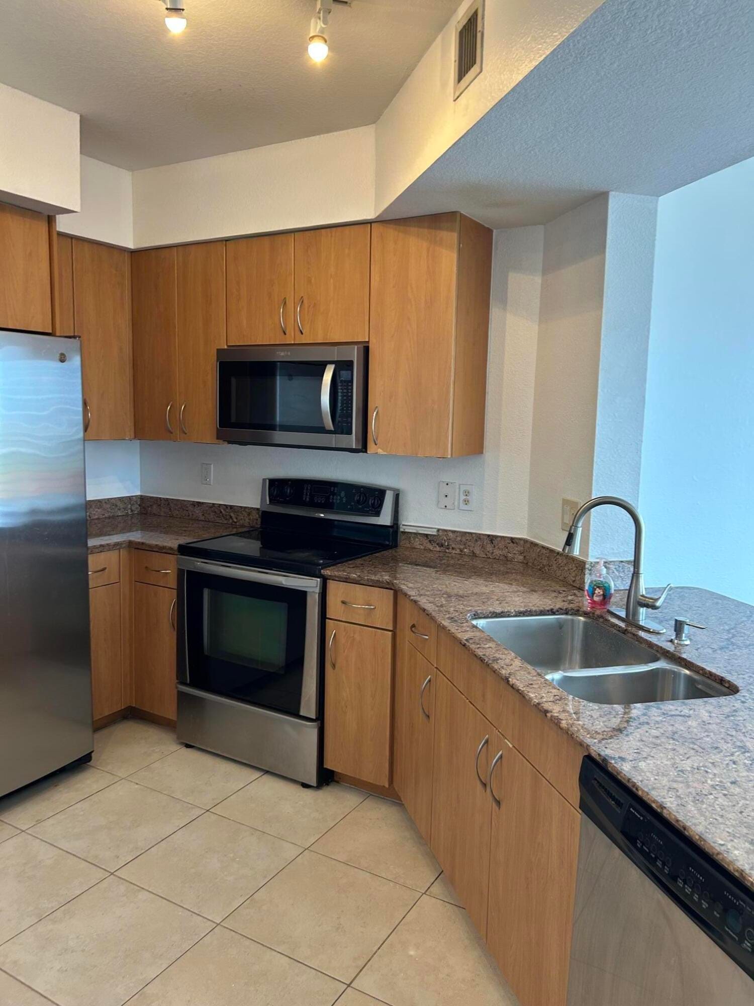 1830 Radius Drive 514 — photo 11