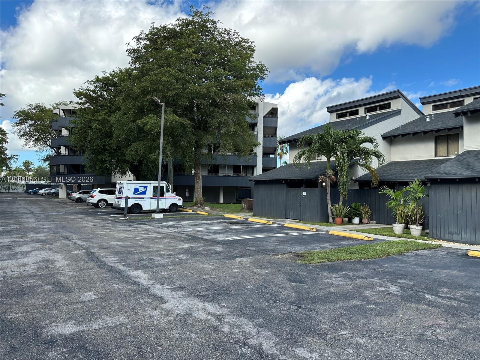 16220 NW 2nd Avenue 412, Miami, FL 33169