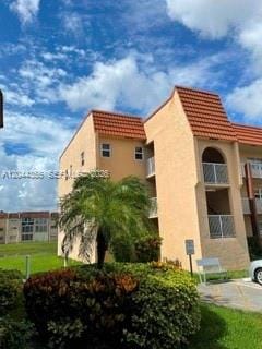 9010 Sunrise Lakes Boulevard 301, Sunrise, FL 33322