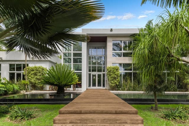 12900 SW 63rd Avenue, Pinecrest, FL 33156