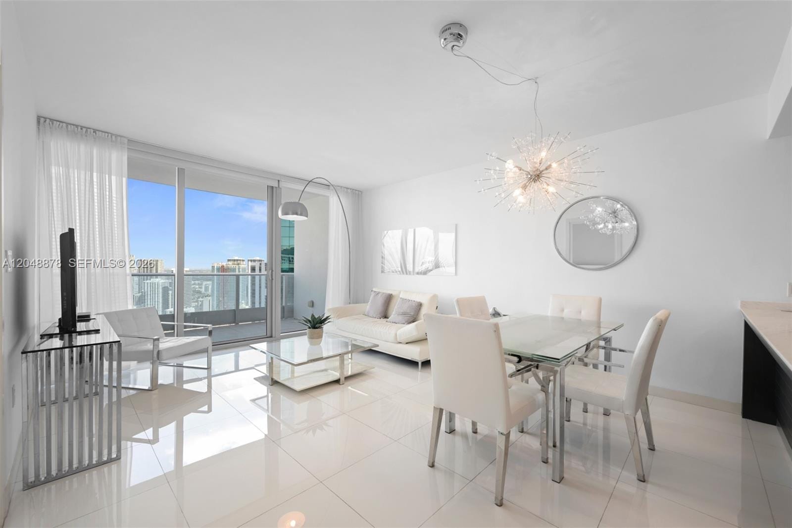200 Biscayne Boulevard Way 4314, Miami, FL 33131