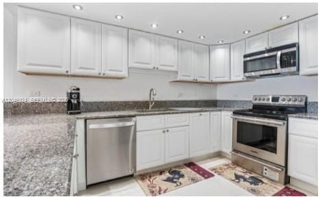 6039 Collins Avenue 619, Miami Beach, FL 33140 photo 8