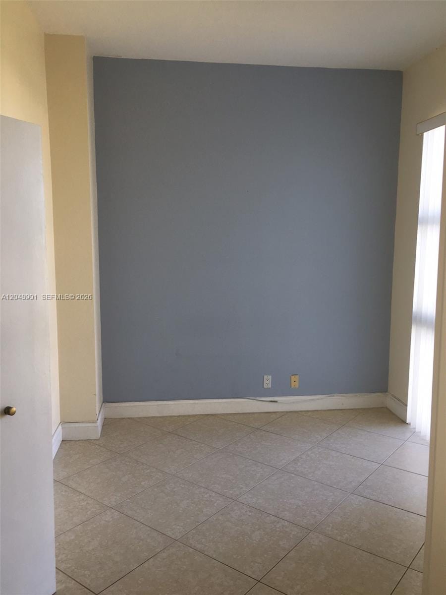 20379 W Country Club Drive PH-32 — photo 7