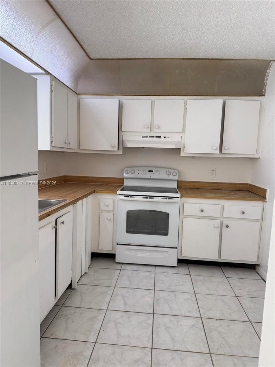2830 Somerset Drive 402N — photo 3