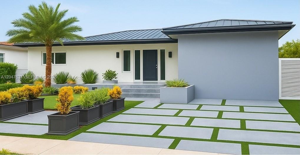 3504 Crystal View Court 0 — photo 3