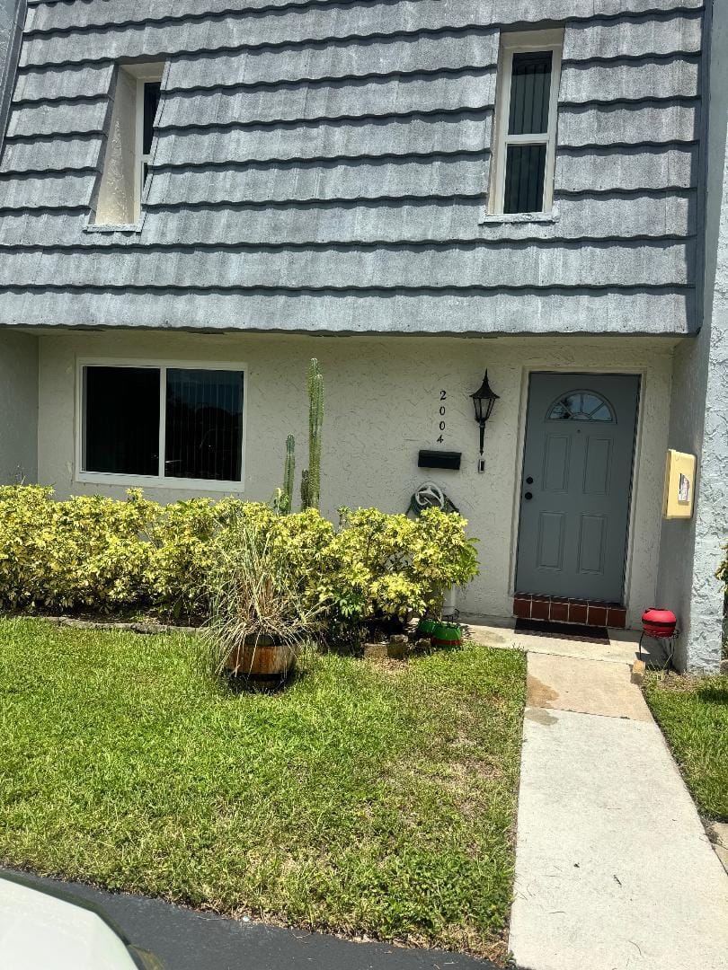 2004 NW 38th Terrace 803, Lauderdale Lakes, FL 33311
