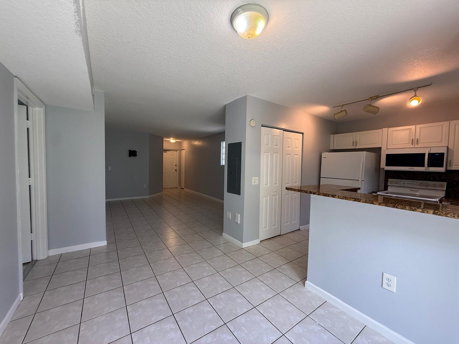3481 Briar Bay Boulevard 101 — photo 6