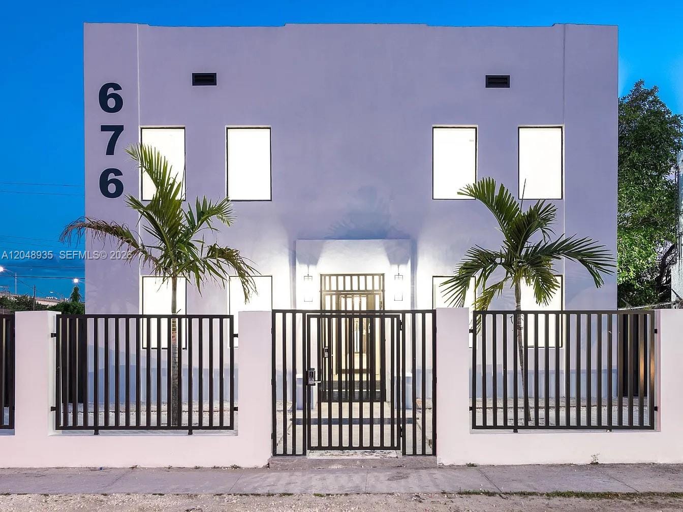 676 NW 47th Street 8, Miami, FL 33127