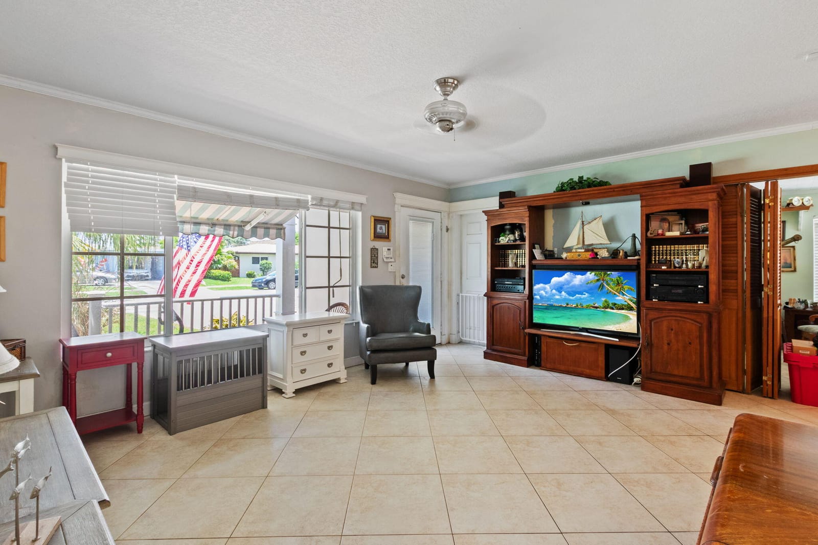 349 SW 14th Court — photo 5