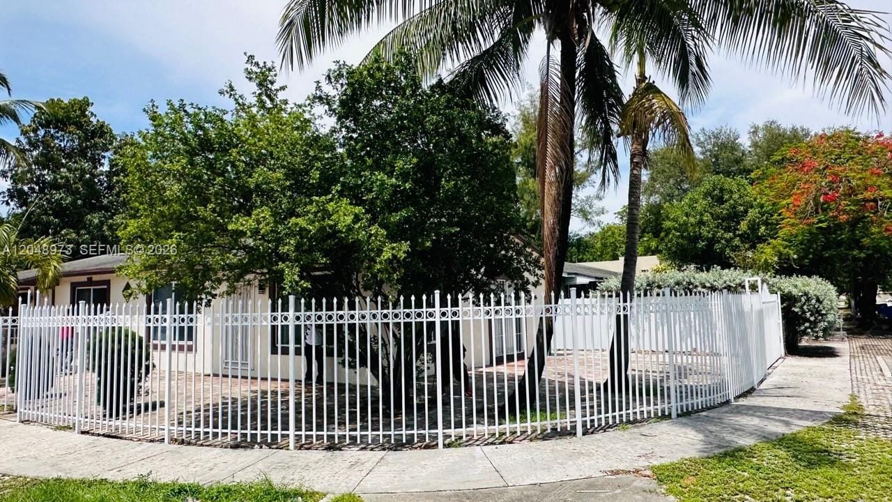 1097 NW 38th Street, Miami, FL 33127 photo 3