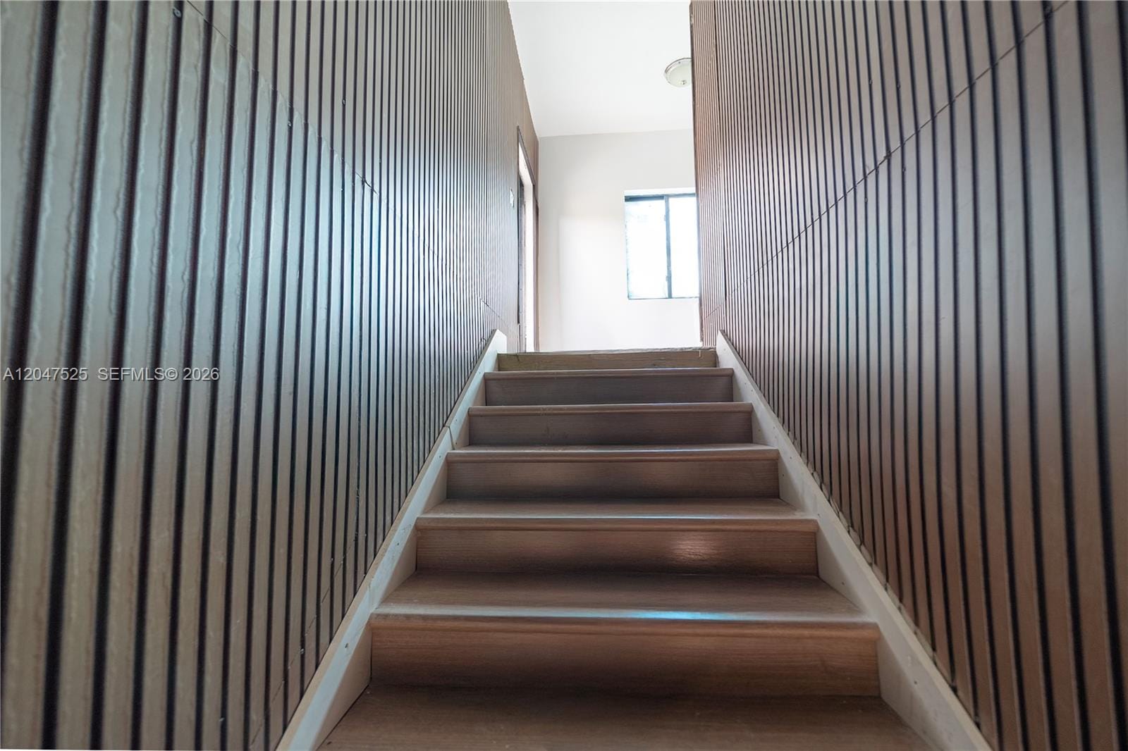 20200 NE 14th Avenue — photo 10