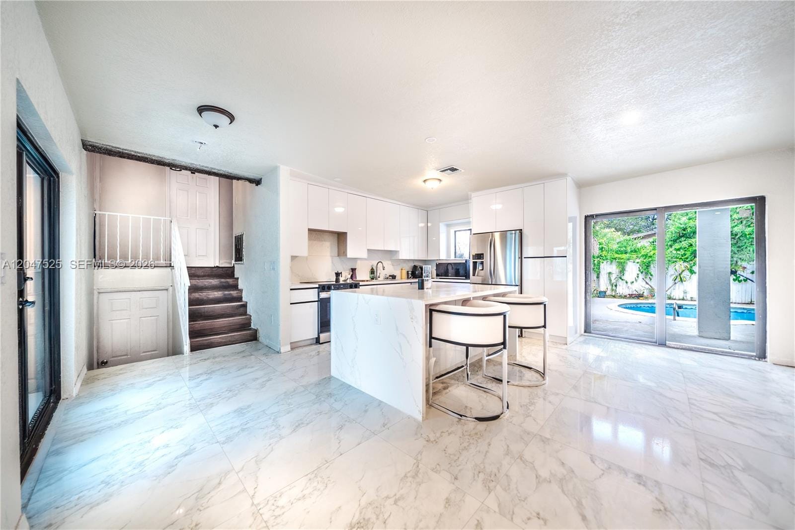 20200 NE 14th Avenue — photo 3