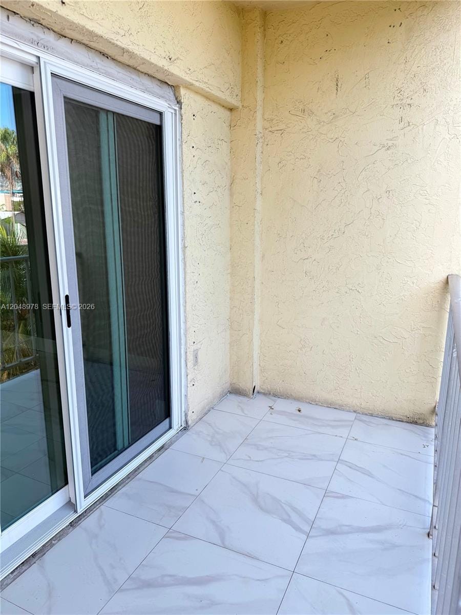 453 SW 2nd Street 306C, Miami, FL 33130 photo 4