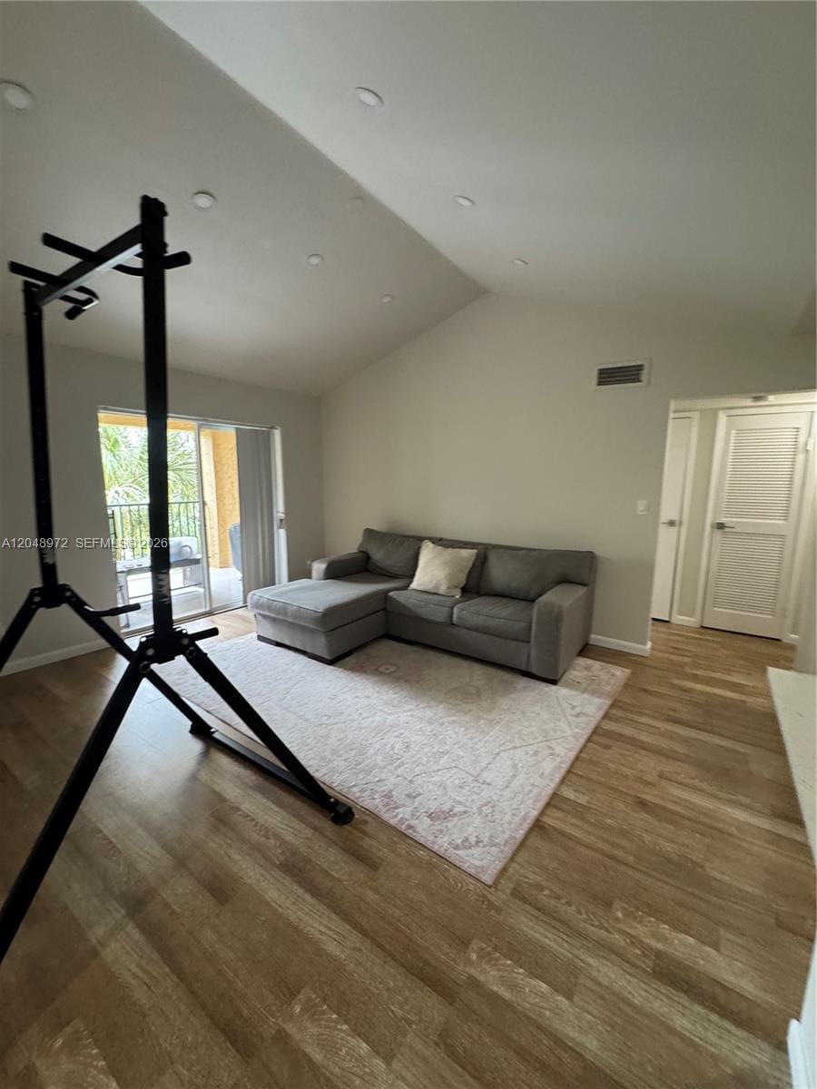 733 Riverside Drive 1236 — photo 4
