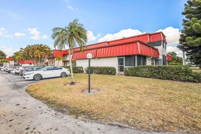 12013 Greenway Circle S 110, Royal Palm Beach, FL 33411