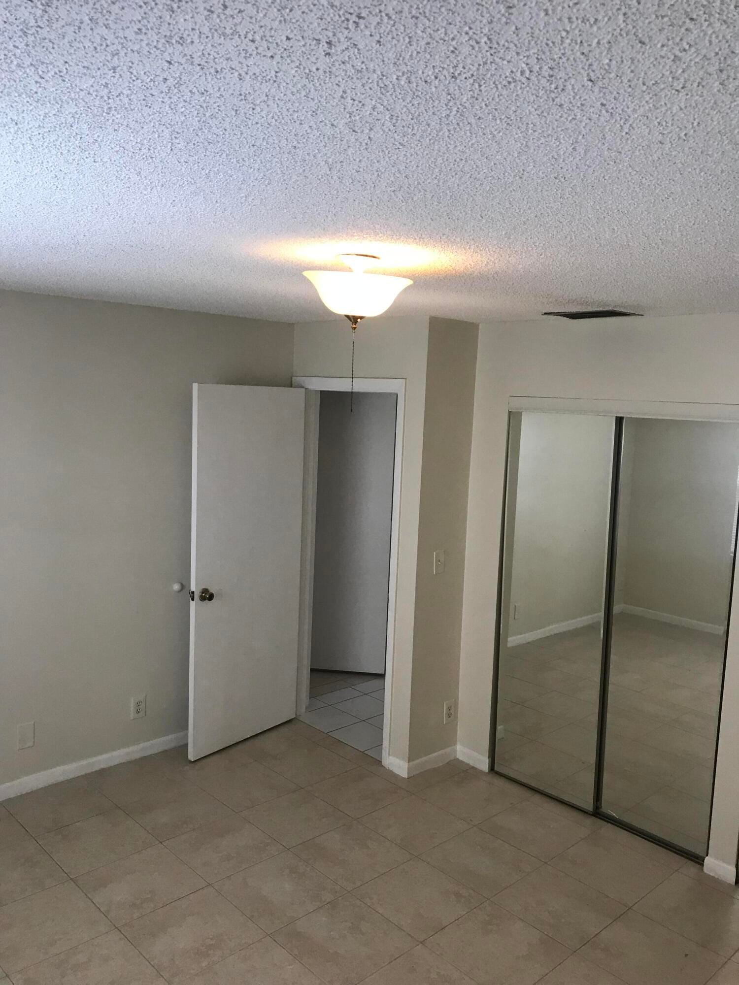 704 SW 16th Avenue 3, Fort Lauderdale, FL 33312
