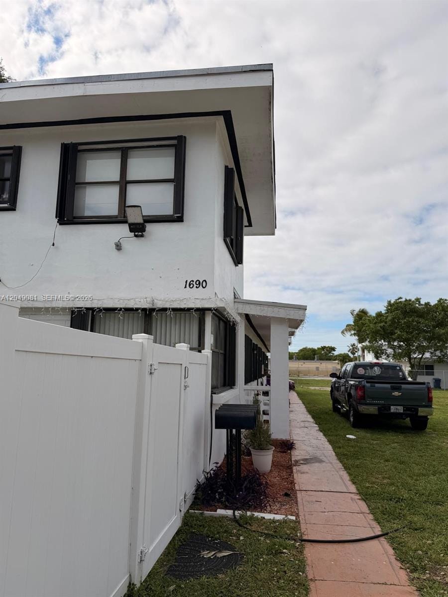 1690 NE 151th Street 12, Miami, FL 33181
