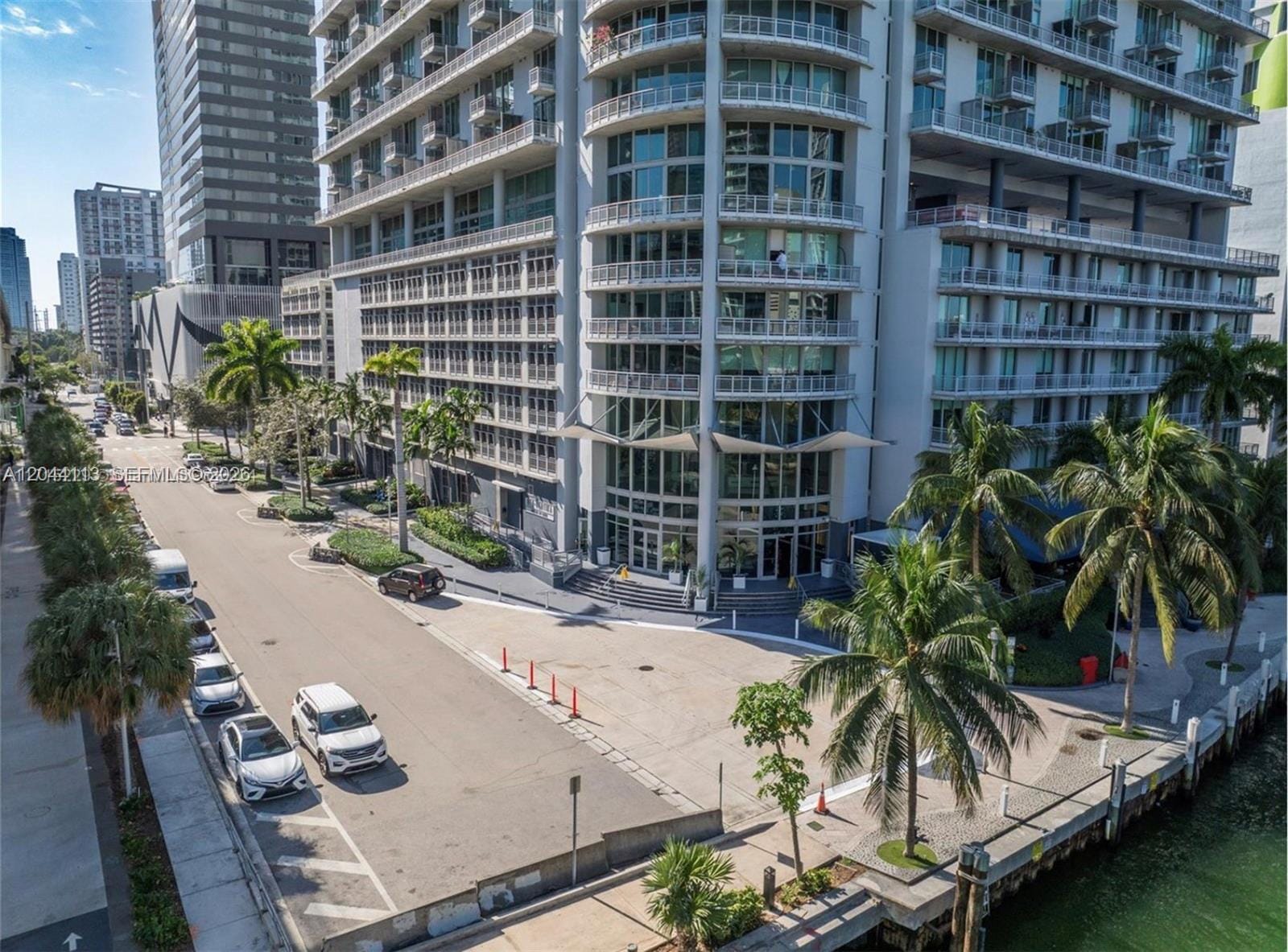 690 SW 1st Court 1516, Miami, FL 33130
