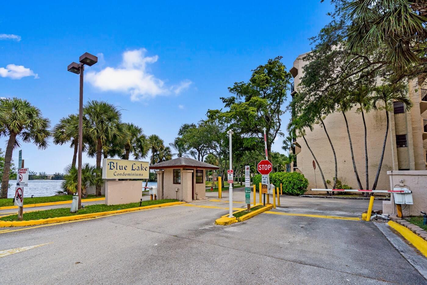 3370 Beau Rivage Drive 2t, Pompano Beach, FL 33064