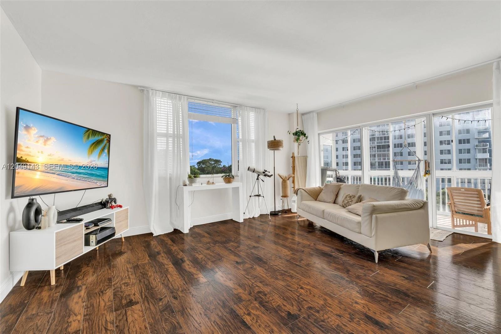 3800 Hillcrest Drive 422, Hollywood, FL 33021 photo 17
