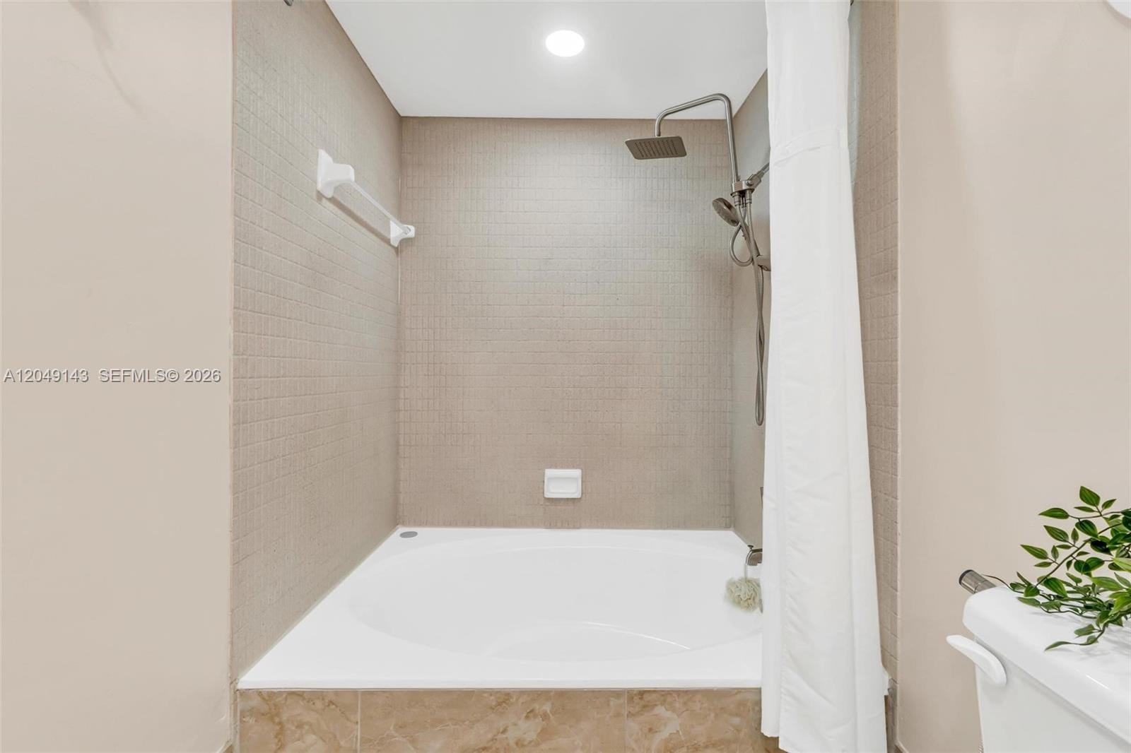 3800 Hillcrest Drive 422, Hollywood, FL 33021 photo 28