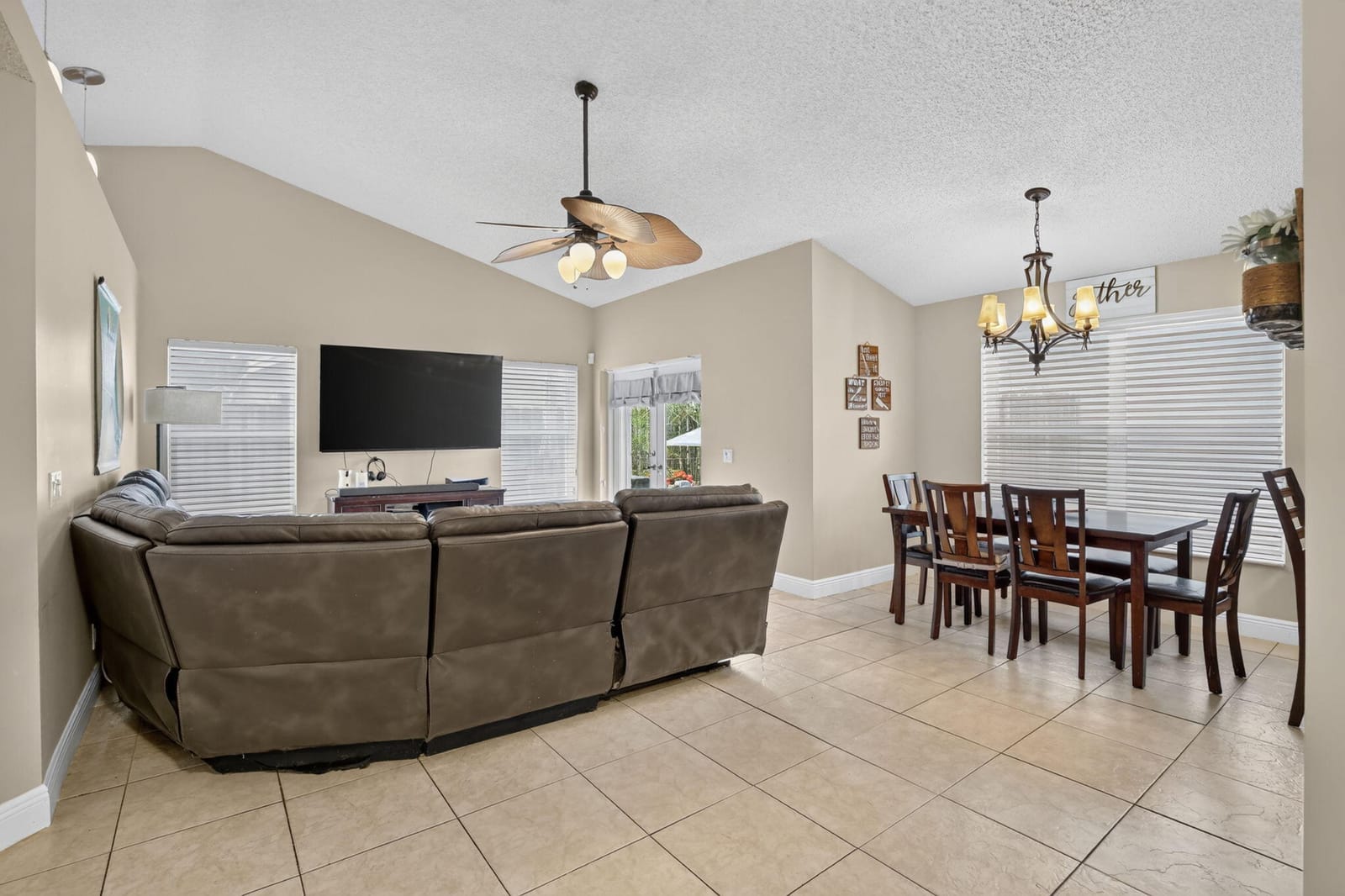 2640 Millwood Court, Davie, FL 33328 photo 7