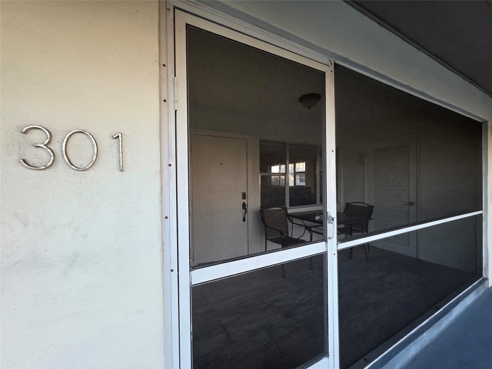 300 Layne Boulevard 301, Hallandale Beach, FL 33009